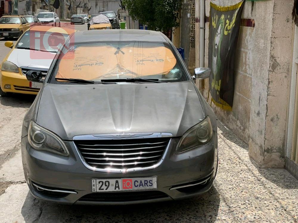 كرايسلر 200